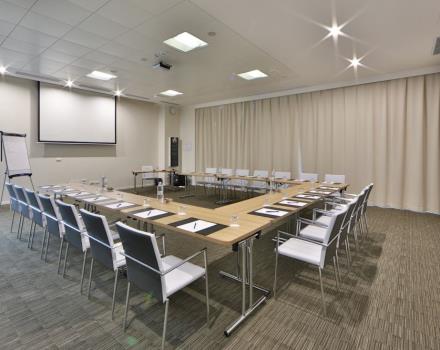 You need to organize an event or looking for a a meeting in Genoa? Discover Best Western Premier CHC Airport!